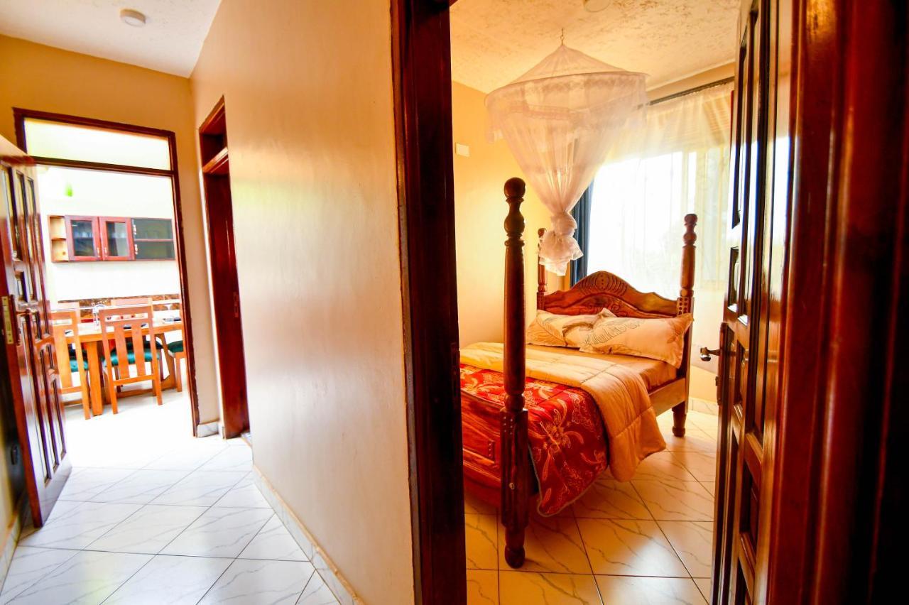 Peace Of Mind Suites Entebbe Exteriör bild