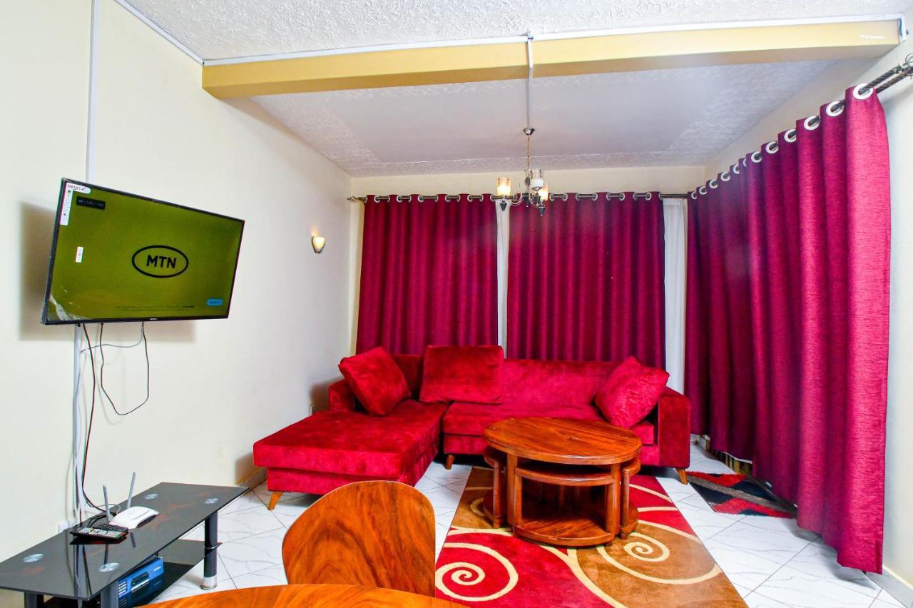 Peace Of Mind Suites Entebbe Exteriör bild